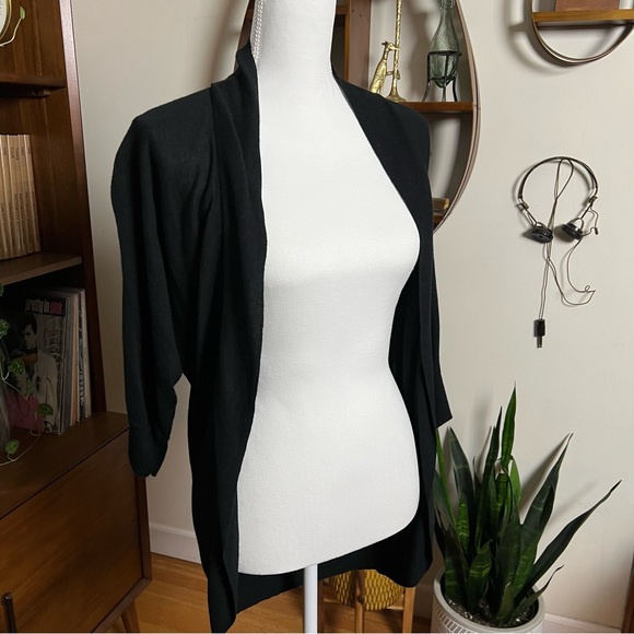 Black Lightweight Shrug/Shawl! - Picture 2 of 9